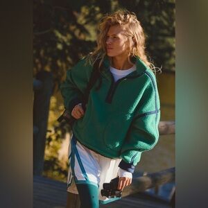 FP Movement by Free People high mountain fleece - medium - GREEN GLOW NWOT